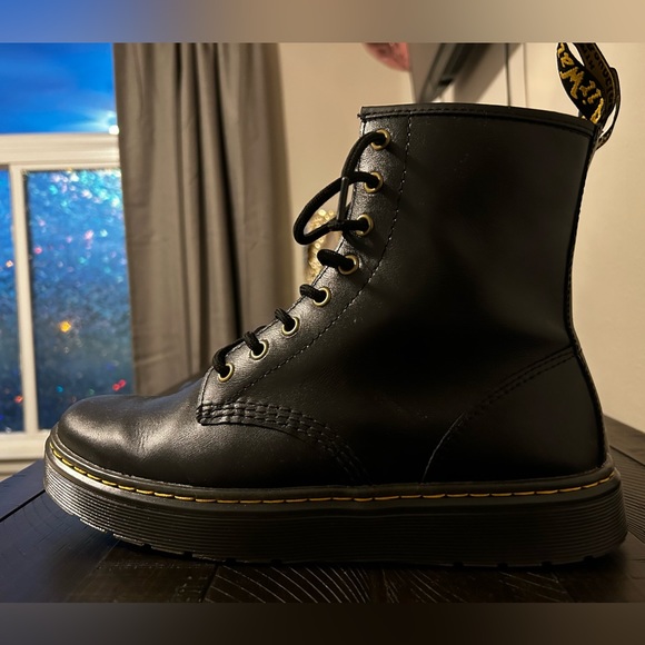 Like new Dr. Martens platform boots - Picture 4 of 7